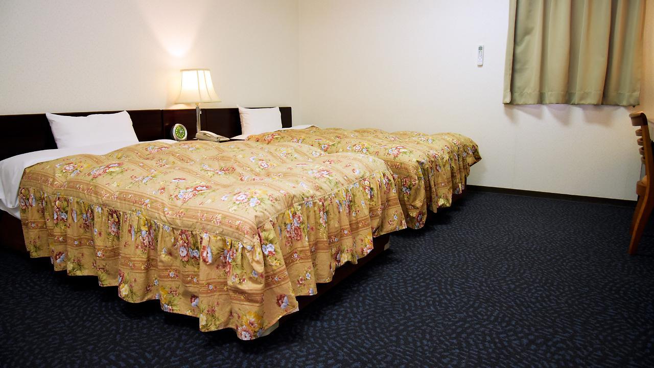 Business Hotel Shuttle คุมาโมโตะ ภายนอก รูปภาพ