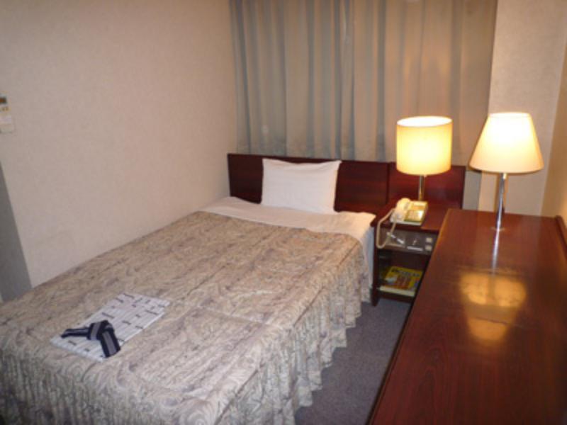 Business Hotel Shuttle คุมาโมโตะ ภายนอก รูปภาพ